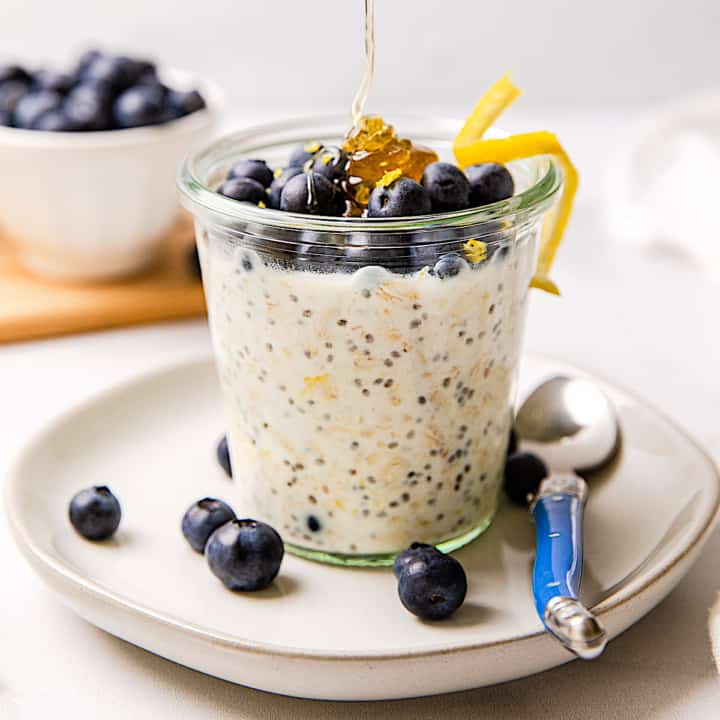 Blueberry Lemon Overnight Oats - The Travel Palate