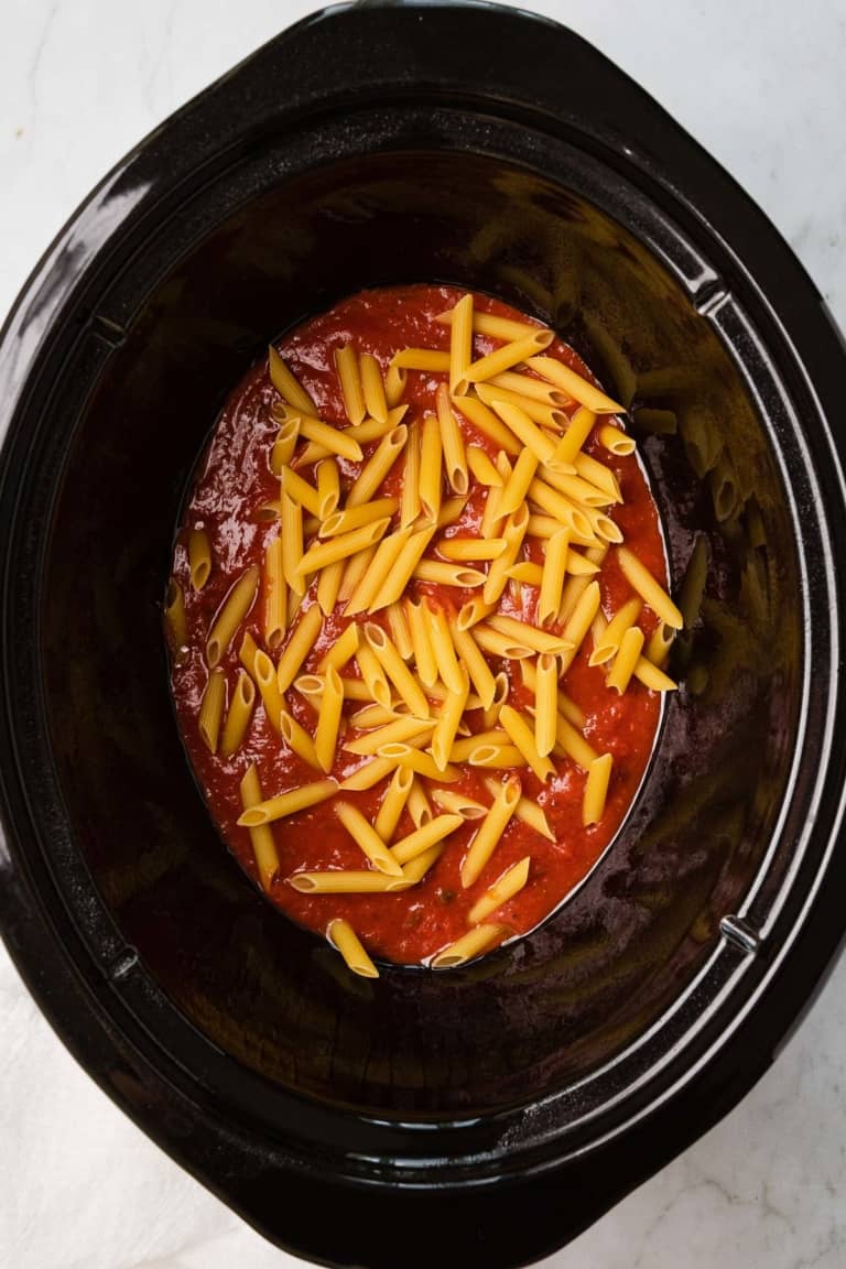 Crockpot Baked Ziti - The Travel Palate