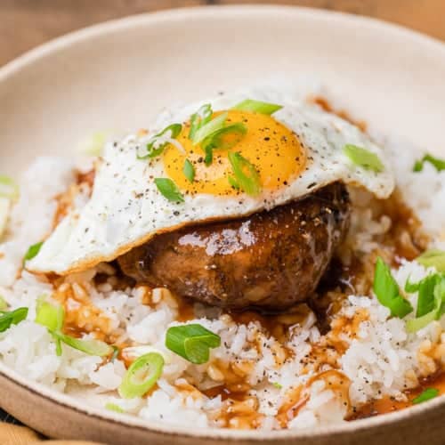 How to Make Hawaiian Loco Moco - The Travel Palate