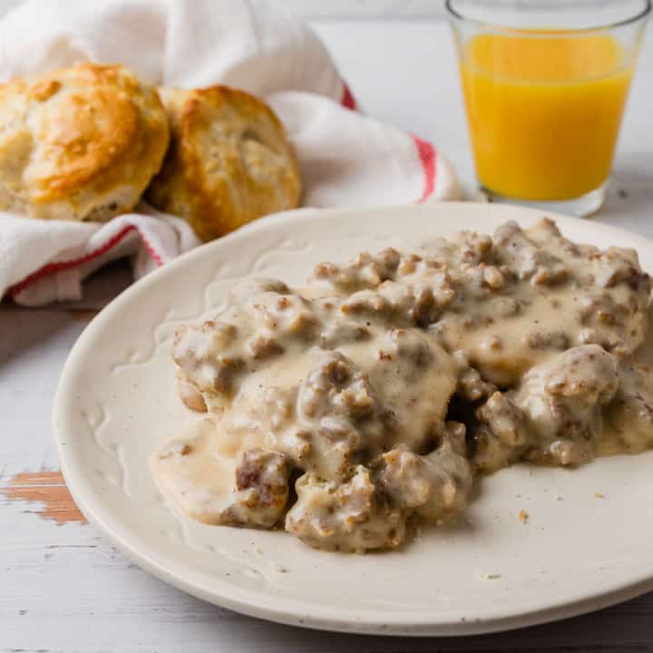 White Sausage Gravy The Travel Palate   White Sausage Gravy 8 720x720 