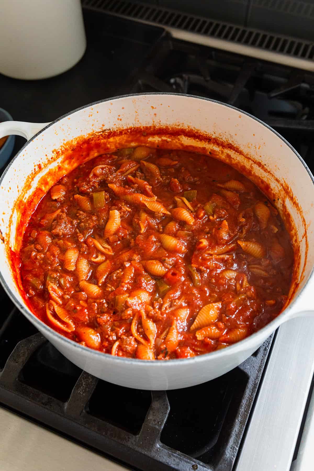 Cooked American chop suey with ground beef.